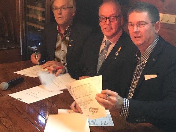 tekenen bouwcontract pont